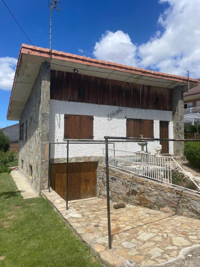 Chalet Xeitosino Асторга Екстериор снимка